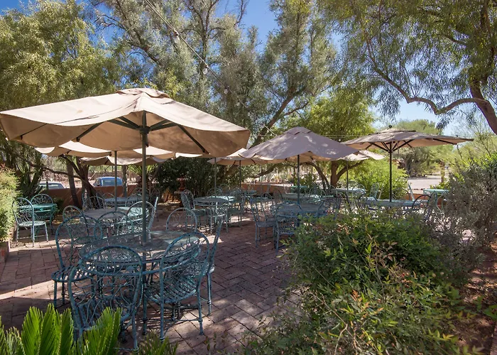 White Stallion Ranch 4*